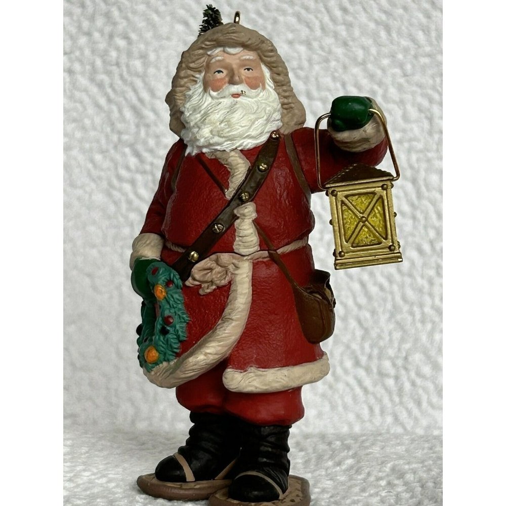 Vintage 1994 Hallmark Cards Inc. Santa Claus w/gold Lantern & Snow Shoes EUC